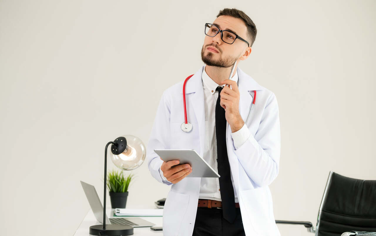 كيف تختار تخصص طب الأسنان المناسب لاهتماماتك